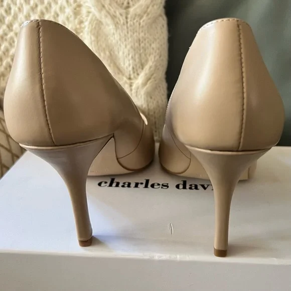 $120 Charles David INNOCENT Pointed Closed Toe STILETTO Heel LEATHER PUMPS 9.5 - Picture 8 of 17